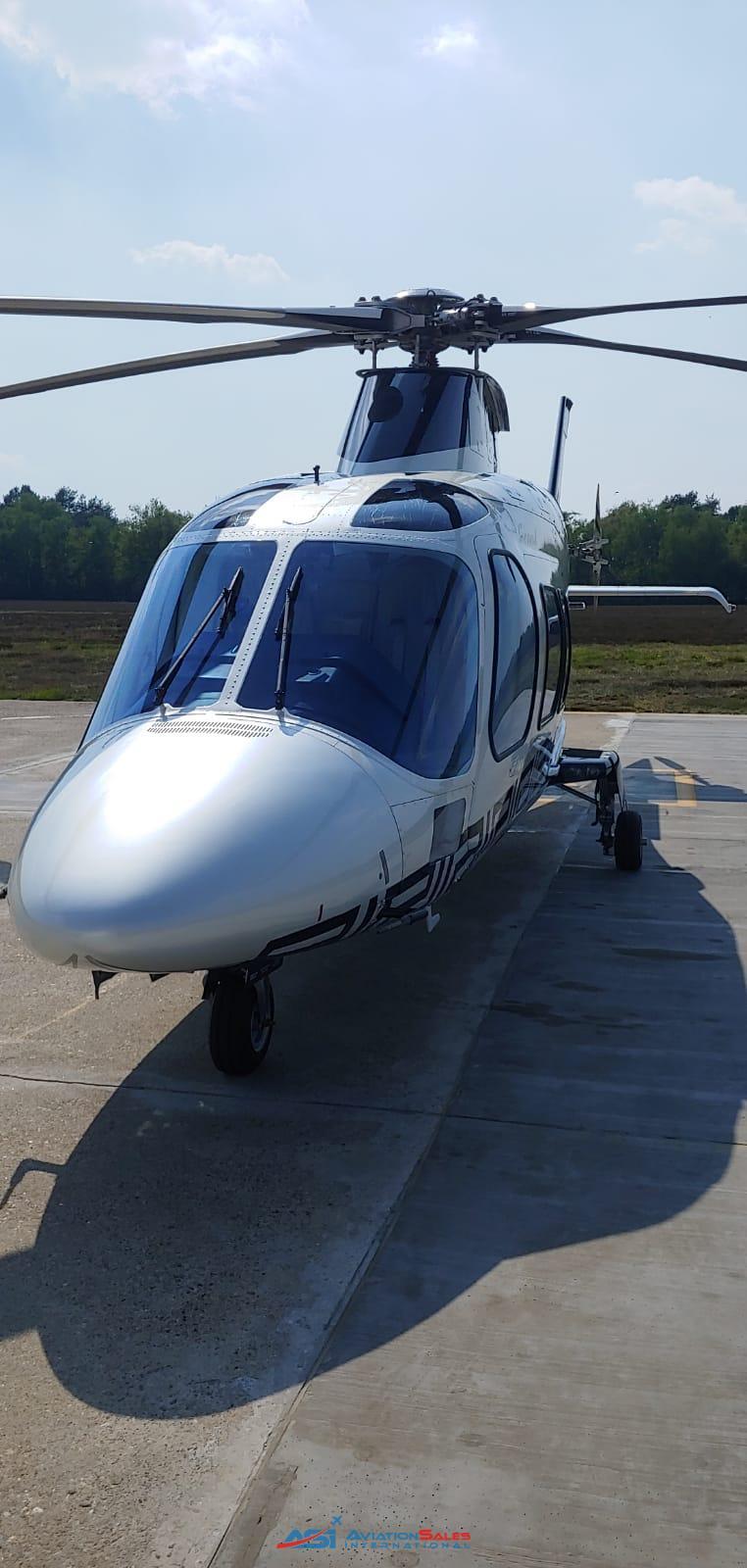 Agusta 109S Grand
