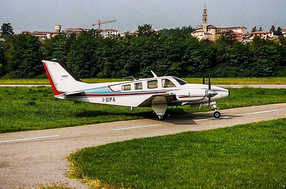 Beechcraft 58P Baron Pressurized