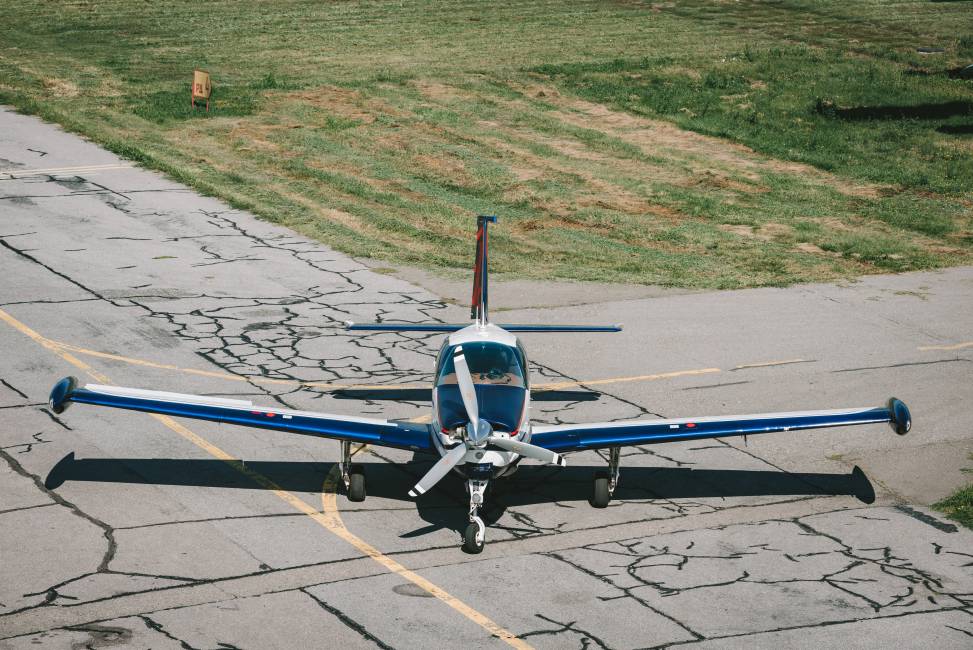 Beechcraft Bonanza F33A
