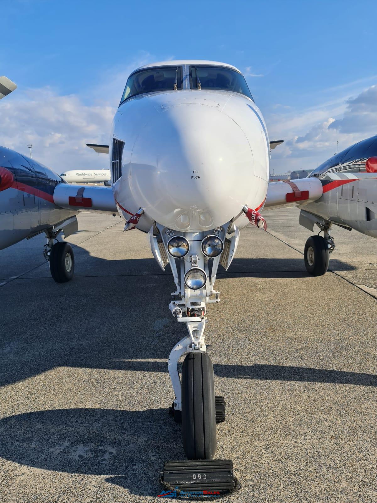 Beechcraft King Air C90B