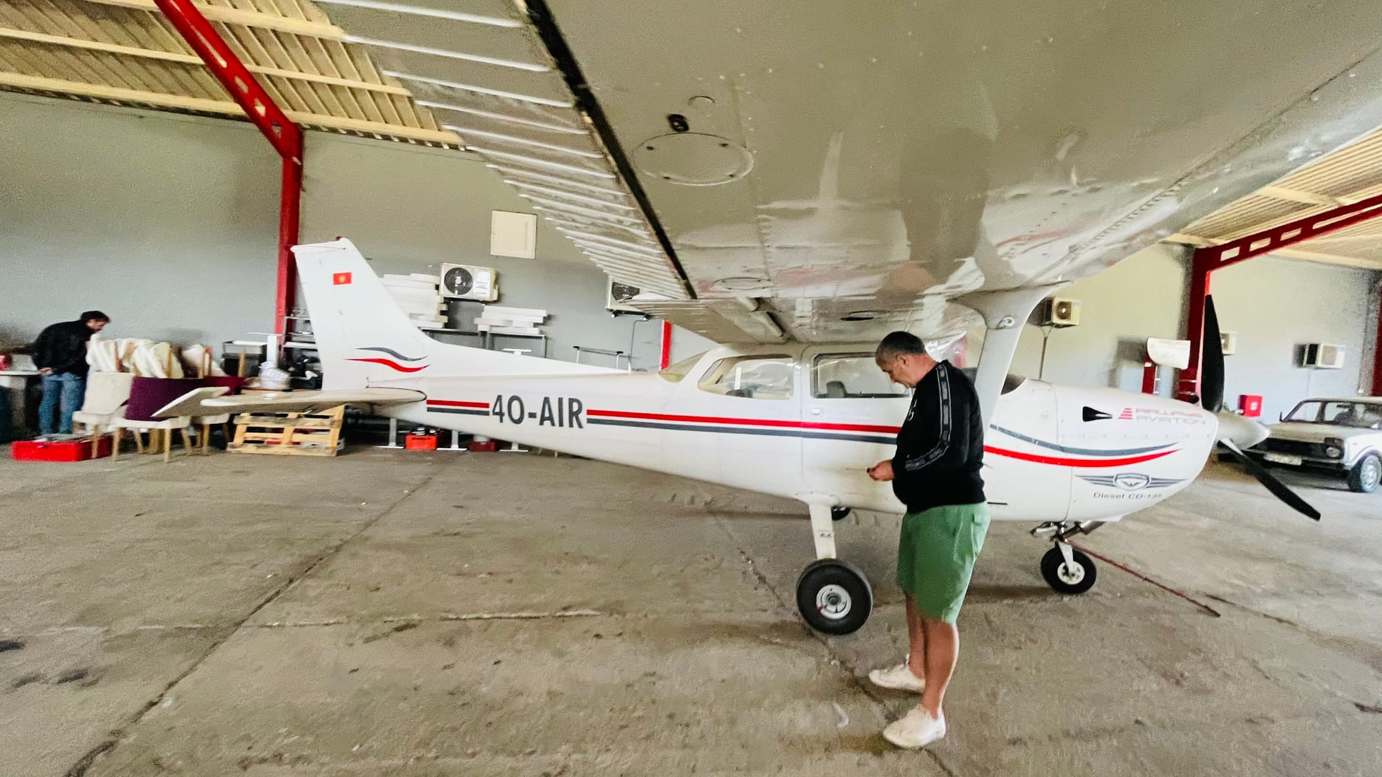 Cessna 172 N 4O-AIR