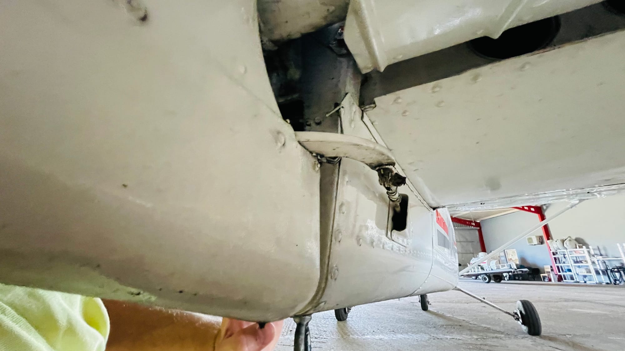 Cessna 172 N 4O-AIR