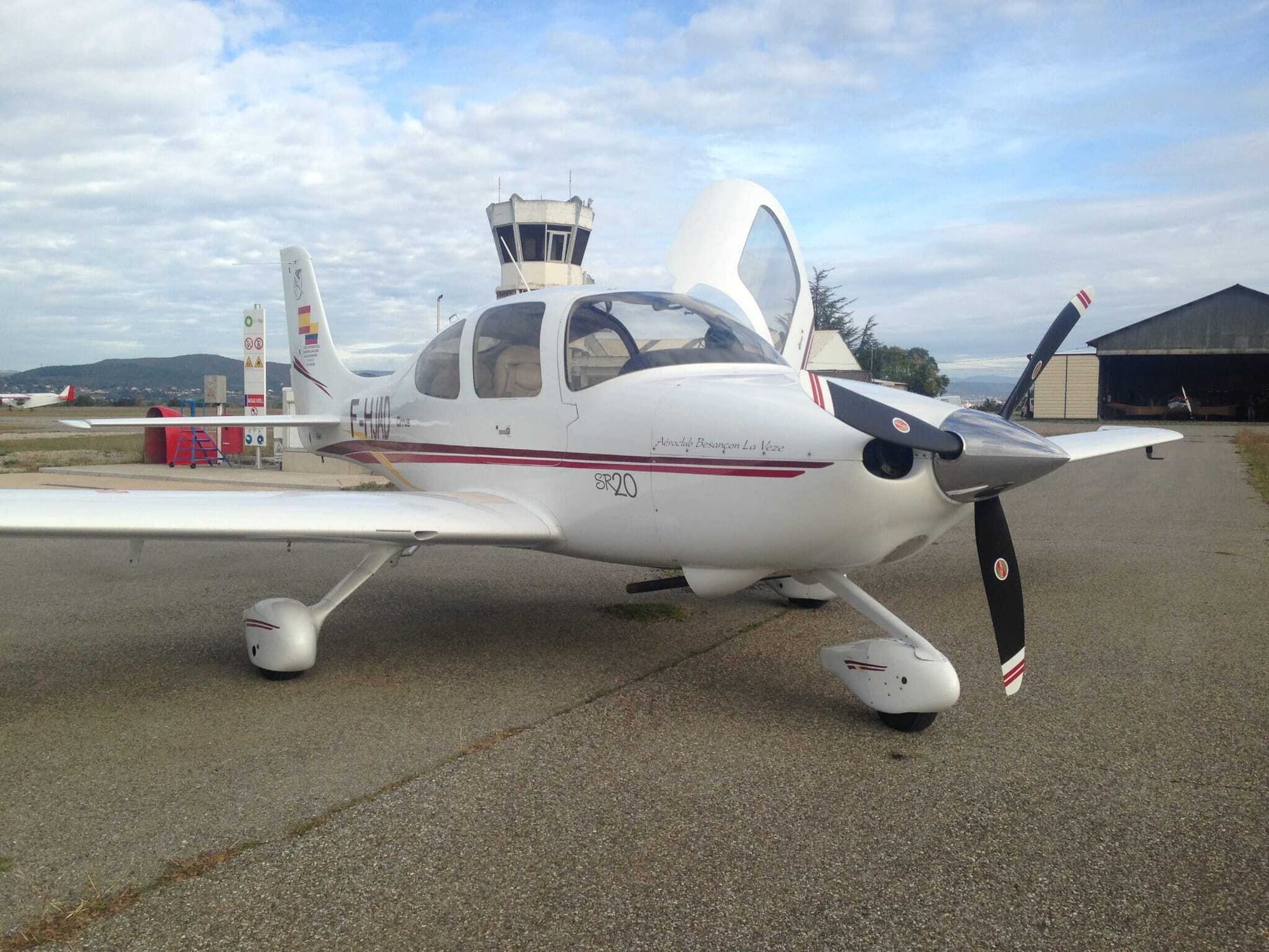 Cirrus SR20