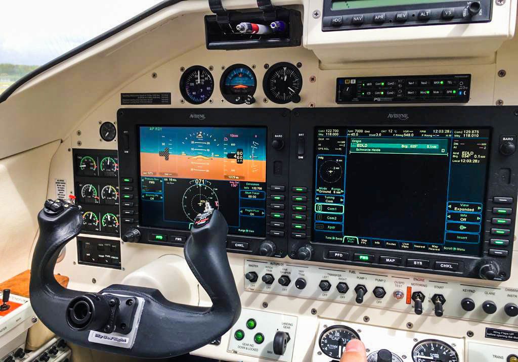 Extra EA-500 Turboprop