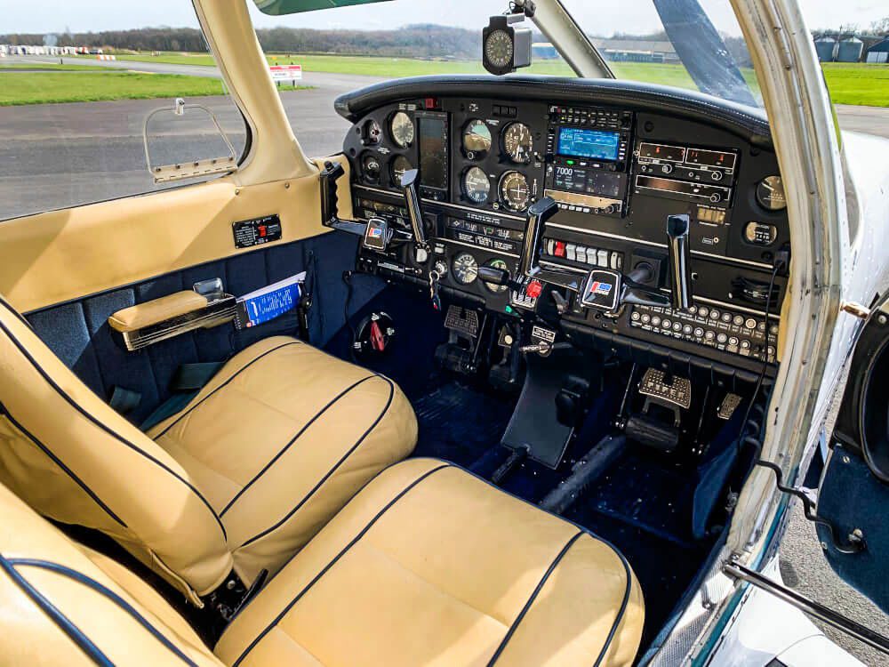 Piper Arrow III