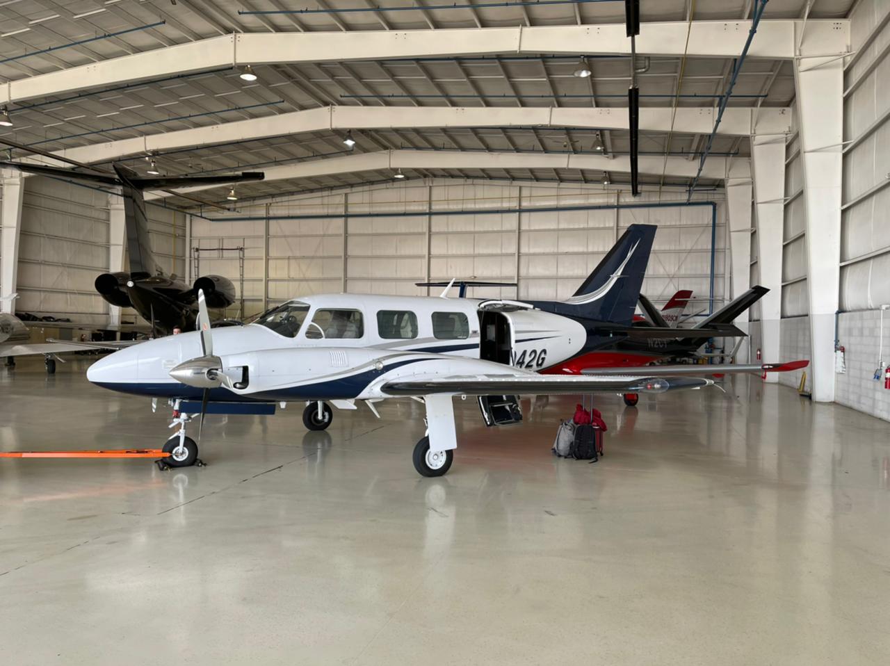 Piper Navajo CR