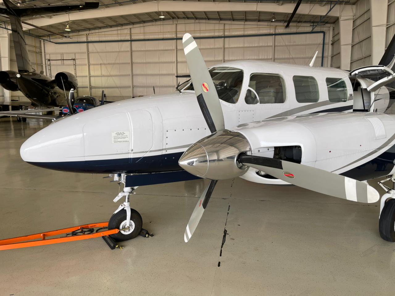 Piper Navajo CR