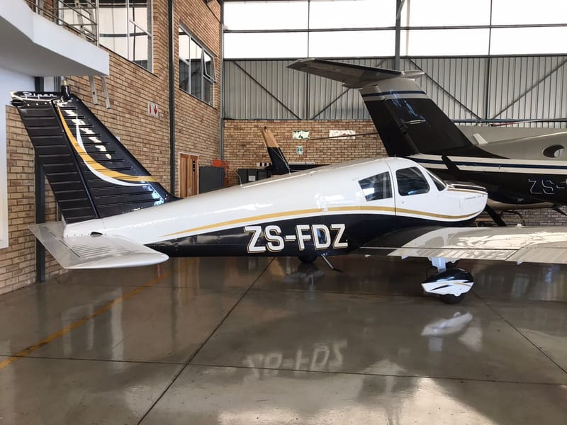 Piper PA-28-235