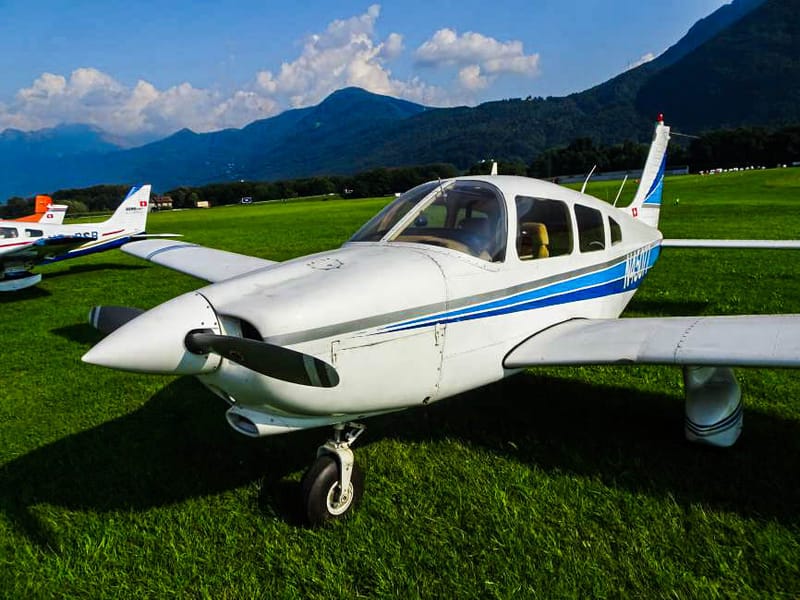 Piper PA-28-236 Dakota