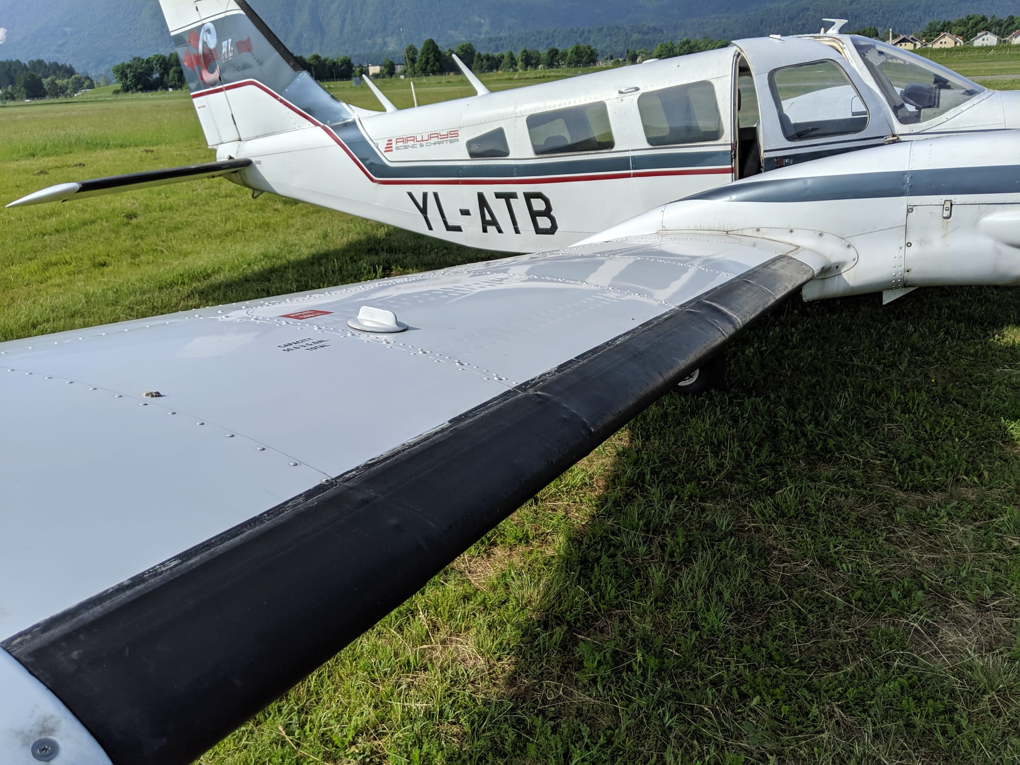 Piper PA-34-200 Seneca