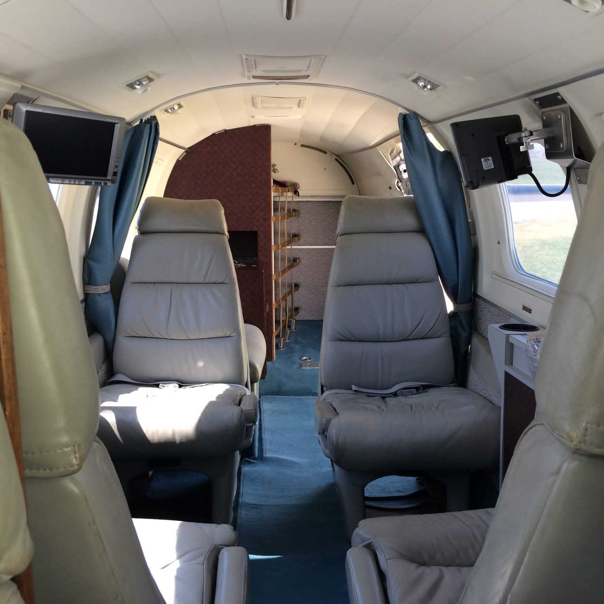 Piper PA31 P Pressurized Navajo