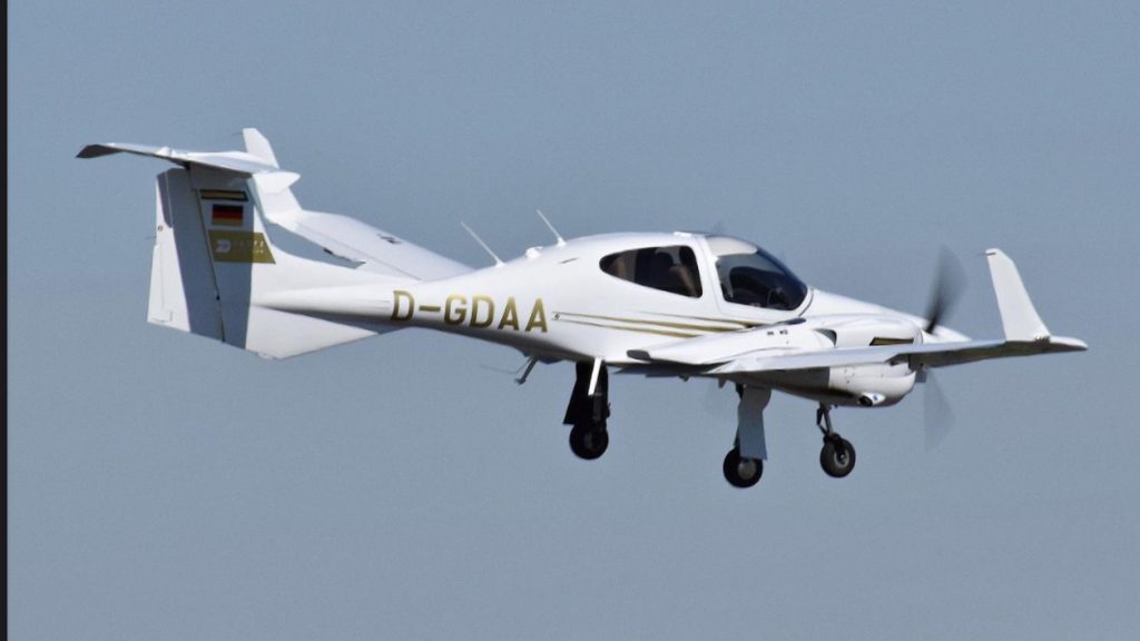 DIAMOND DA42-VI
