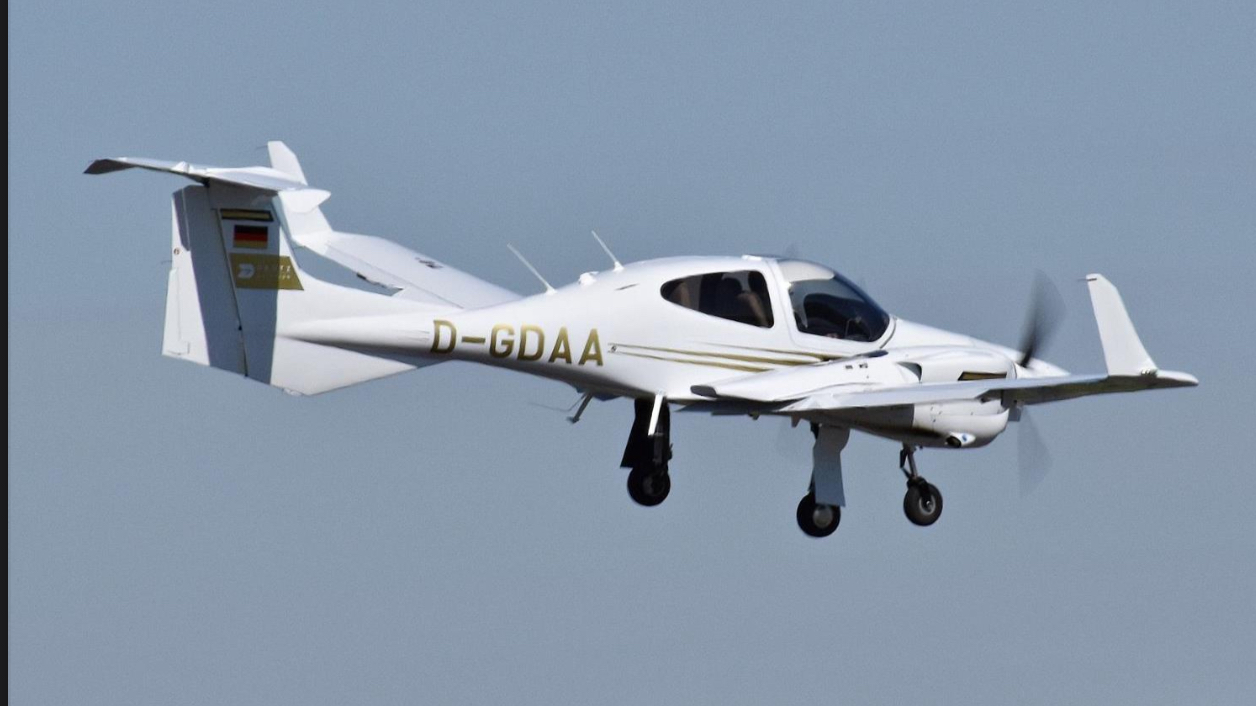 Diamond DA42-VI, photo 1